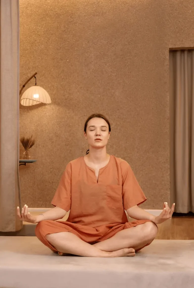 Traditional Thai massage at ApaThai Almaty with guided stretching in a calm spa atmosphere.